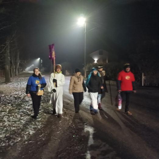 Kolędnicy misyjni w parafii Dębowa Kłoda2