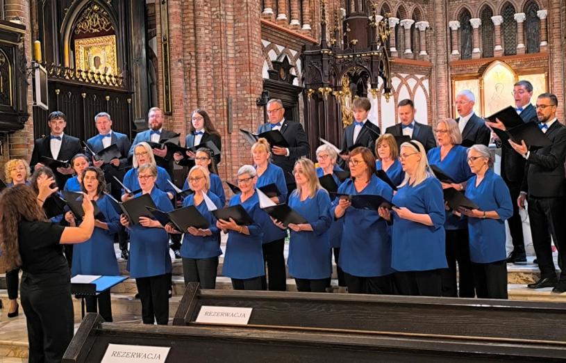 Drugi dzień Hosanna Festival rozpoczął się przeglądem repertuaru przygotowanego przez chóry kościelne.